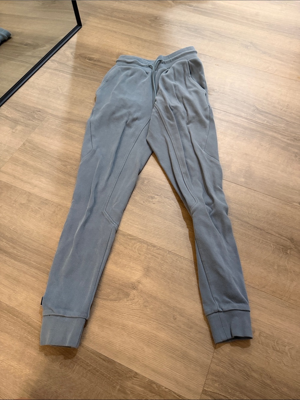 Alphalete Light Gray Jogger Sweatpants